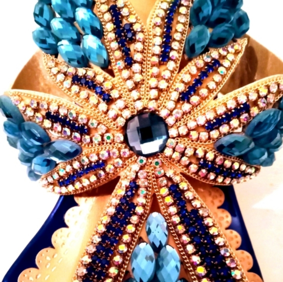 🎁 FREE GIFT IS INCLUDED 🎁 NWT NIB Rhinestone Slingback Heels Women Shoes - Picture 9 of 16